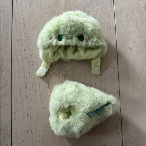 Labubu Doll Outfit / Green Dinosaur - Picture 4 of 5